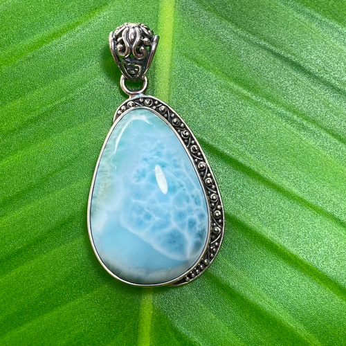 ドミニカ共和国 天然 ラリマー タコ ペンダントトップ ドミニカ共和国 天然 ラリマー タコ ペンダントトップ