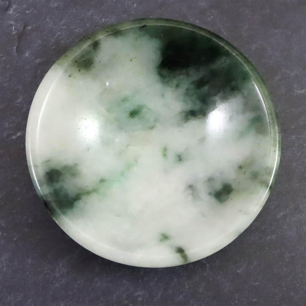 ミャンマー産 グリーン翡翠 ヒスイ 59mm小皿 39.9g #80038