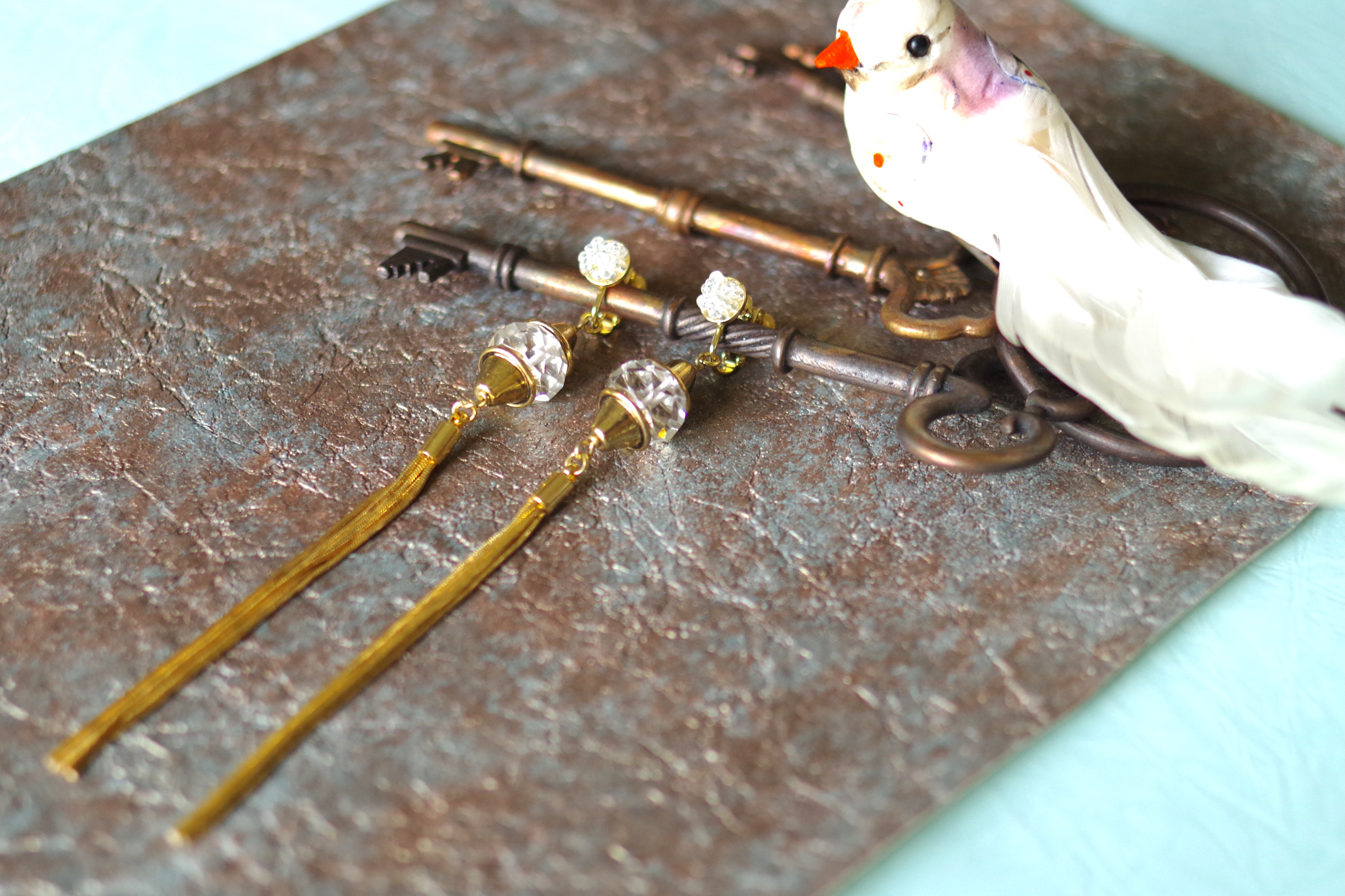 ”街灯" ヴィンテージガラスのイヤリング&ピアス