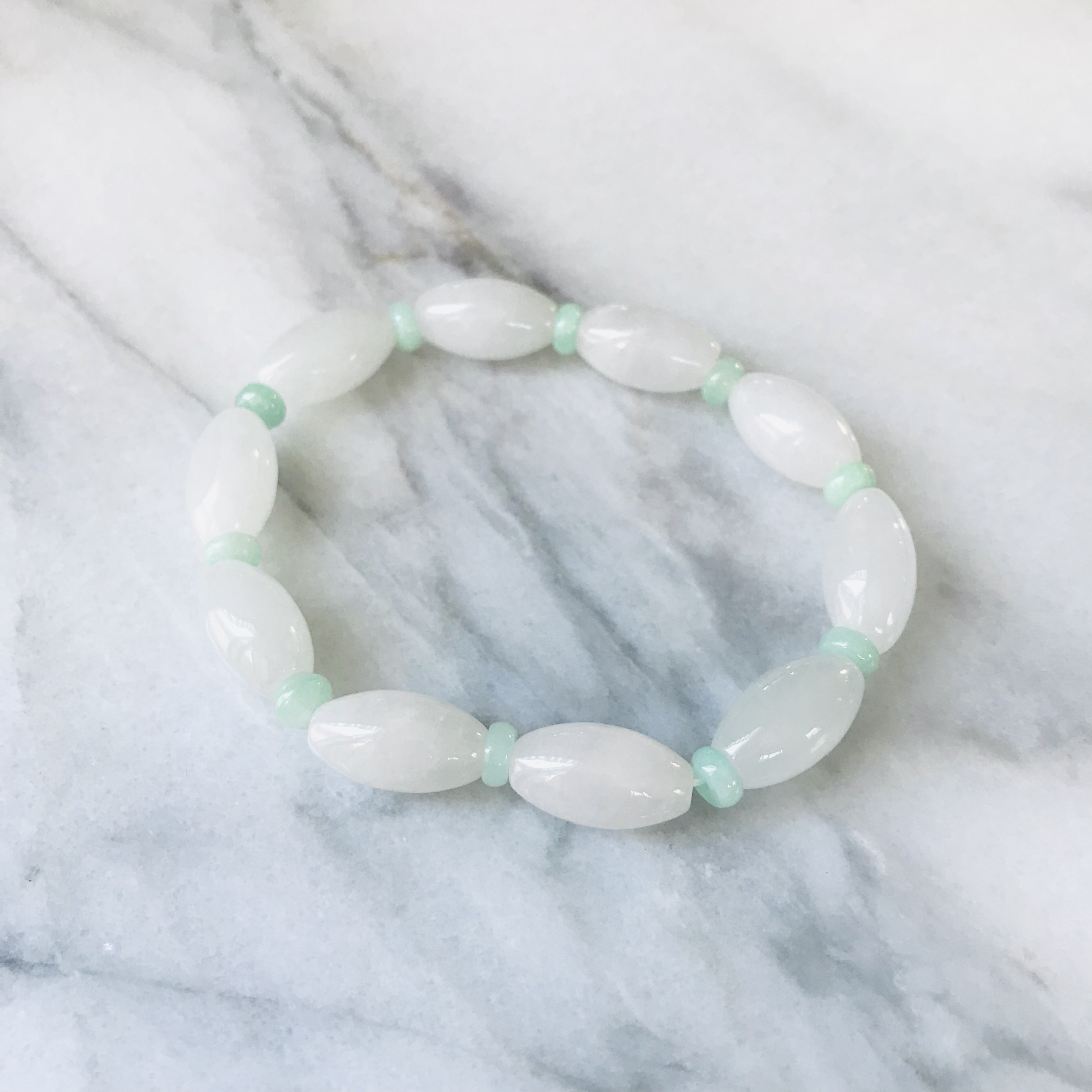 [B398-001］ ジェイド　ヒスイ　本翡翠　ブレスレット　天然石　ミャンマー産　17cm