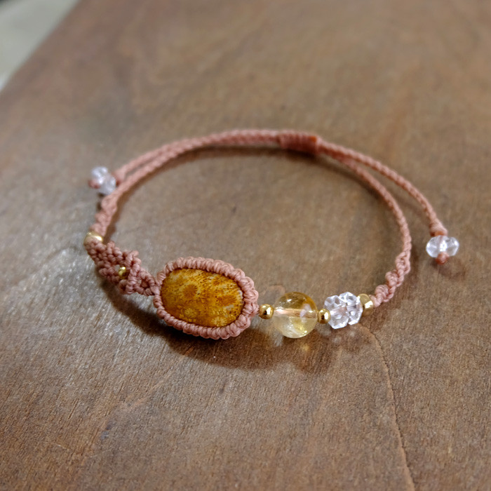 フォッシルコーラル（インドネシア産）化石珊瑚・天然シトリン マクラメ編みブレスレット 誕生日プレゼントギフト 3818