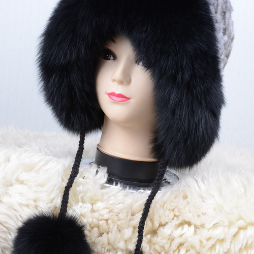 新品限定◇上質なフォックスとチンチラ編みこみ帽子 ◇ポンポン付き