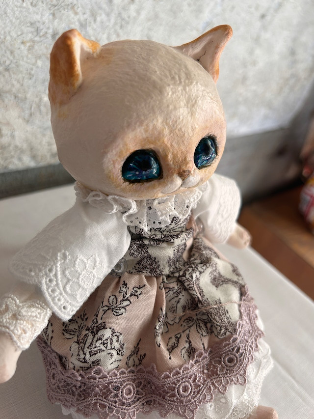 「レディなお嬢さんはピンクのドレス」　ねこ　ドール　ねこビスク