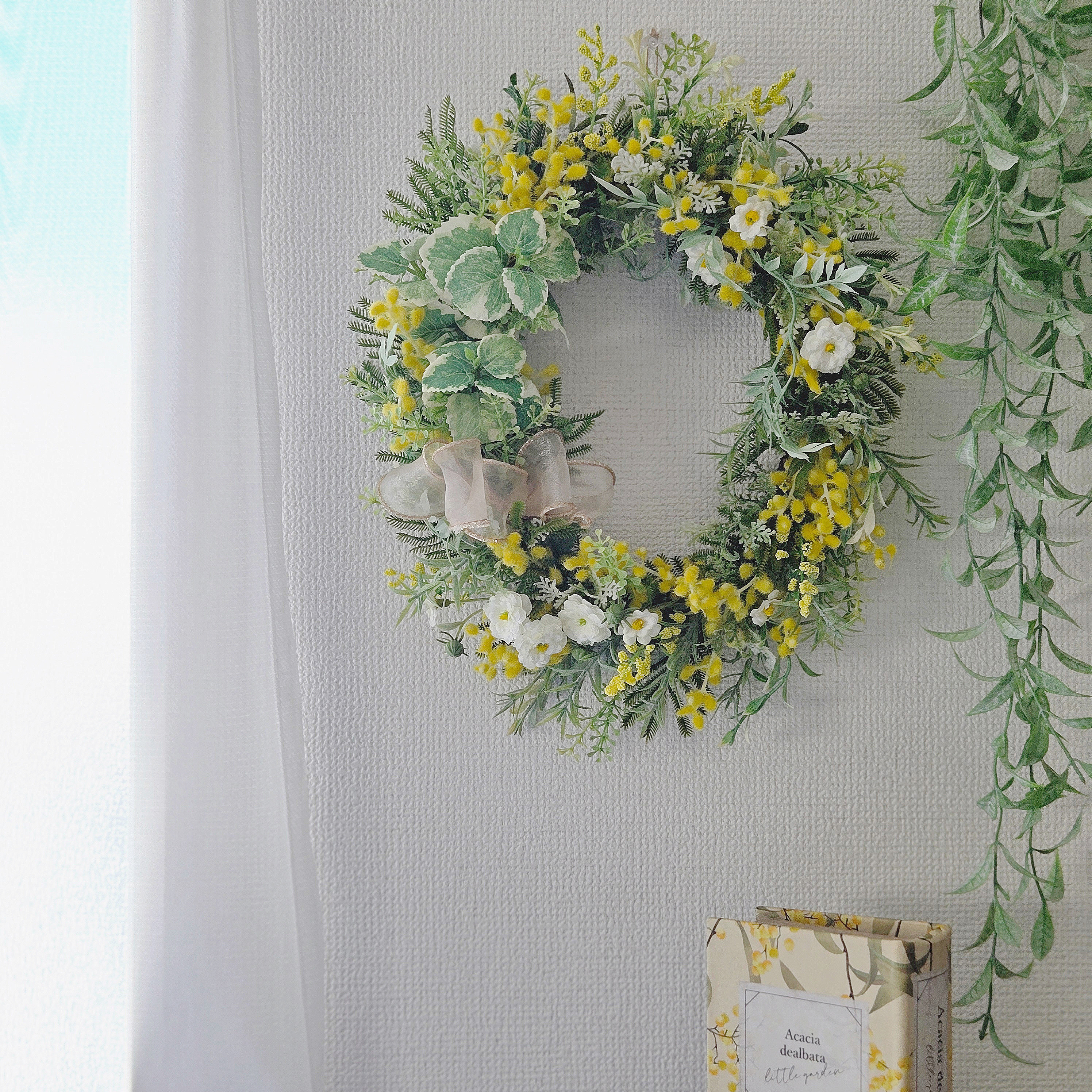 春の芽吹を感じるミモザのオーバルリース(アーティフィシャルフラワー)｜造花 ナチュラル ボタニカル 玄関 インテリア
