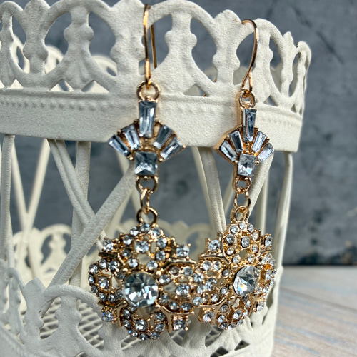 ヴィンテージ風 レース フラワー ビジュー ピアス イヤリング 樹脂