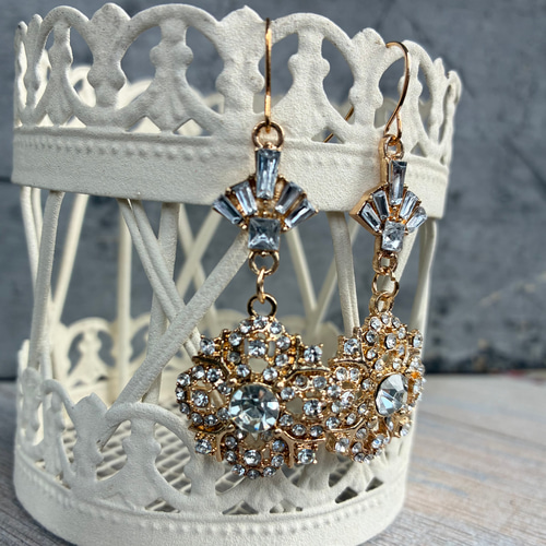 ヴィンテージ風 レース フラワー ビジュー ピアス イヤリング 樹脂