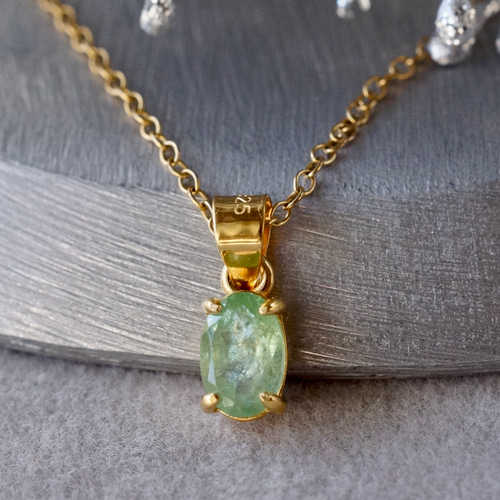 1月誕生石 UVチェンジミントガーネット ペンダントトップ 18kゴールド