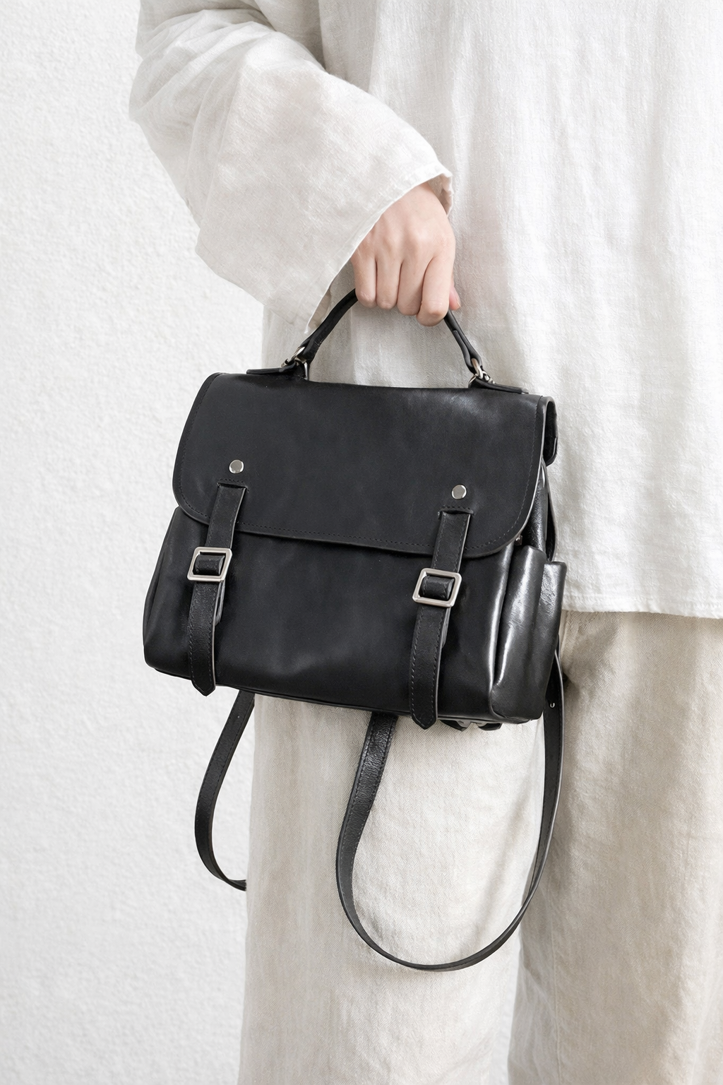 【本革リュック】★新作キャンペーン中！★2way小型レザーリュック｜手提げ・バックパック｜3層構造｜男女兼用デザイン