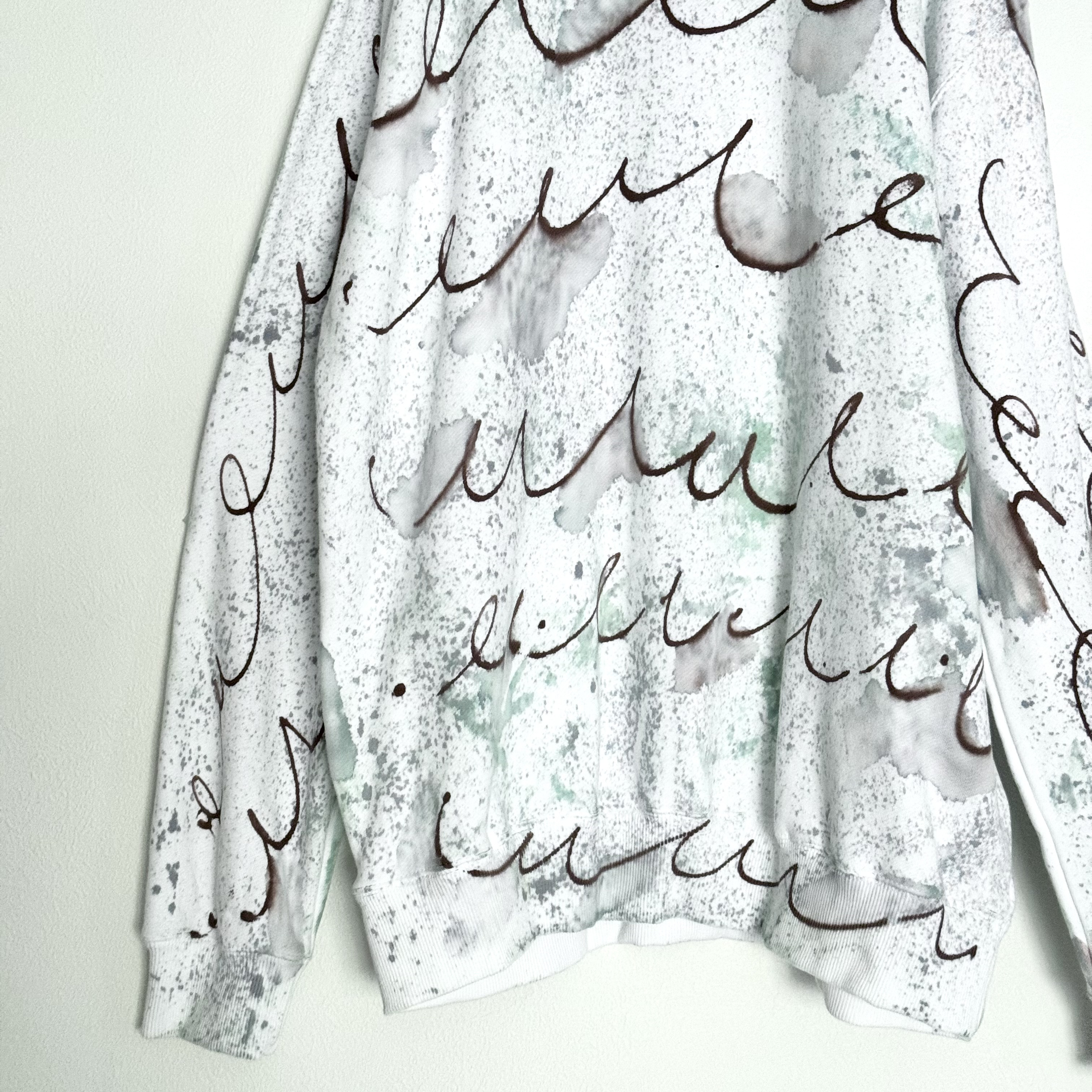 手染めのゆったりスウェット