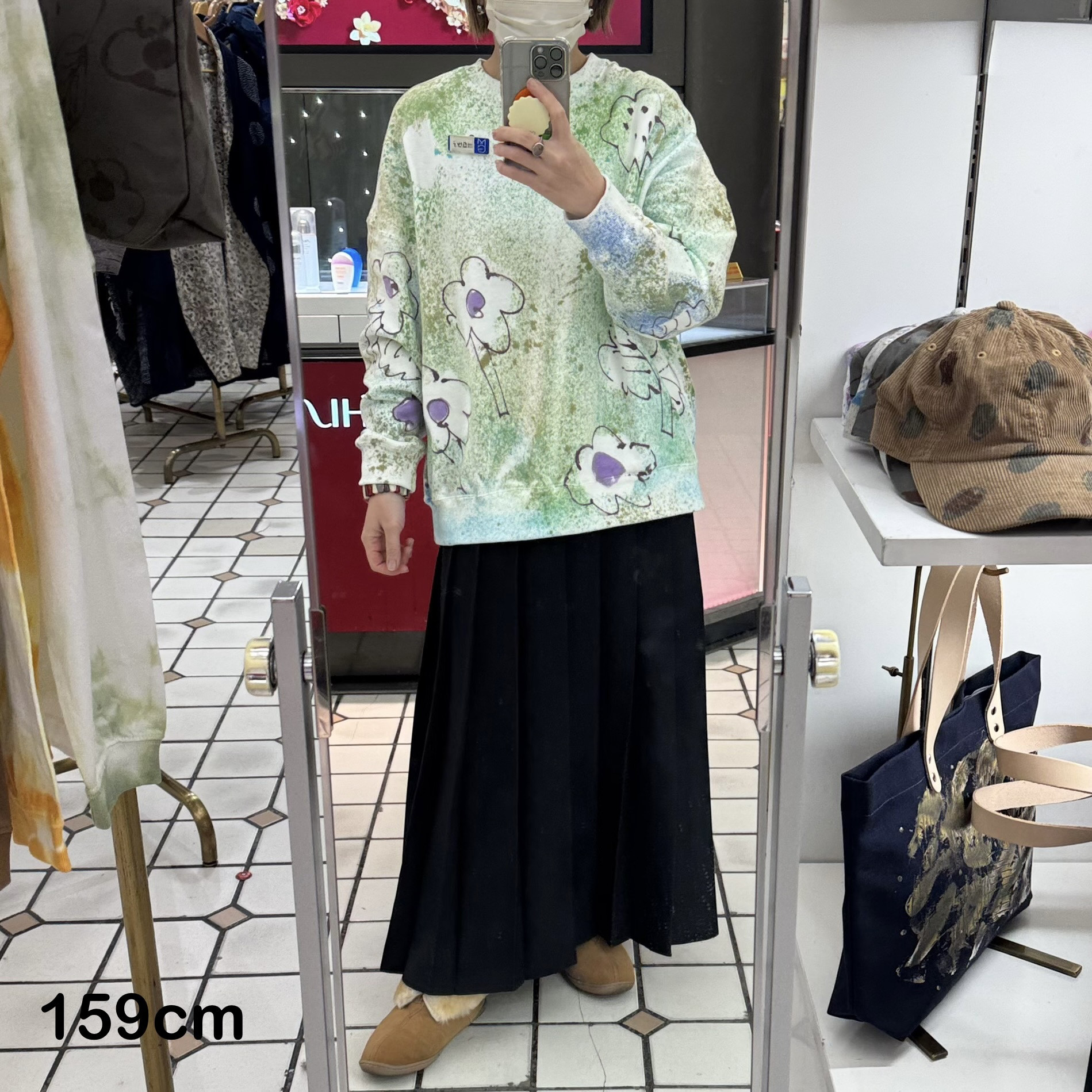 手染めのゆったりスウェット