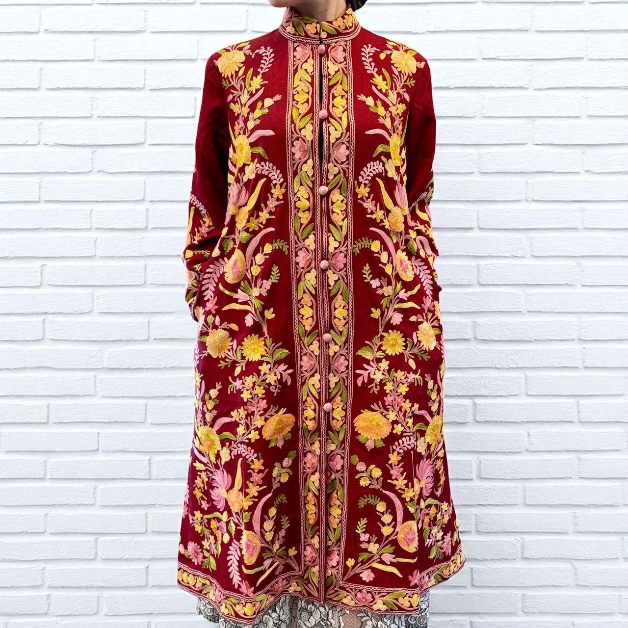 ロングコート 秋冬 メリノウール シルク刺繍 インド製 伝統工芸 手刺繍 レッド フローラル ワンピース風