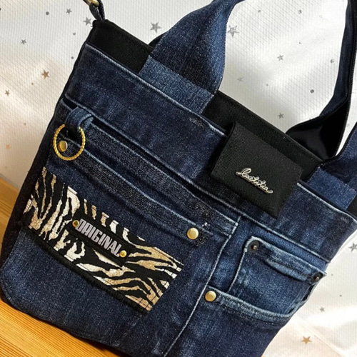 送料込みデニムリメイクバッグ（M）No.890☆ハンドバッグ ショルダー