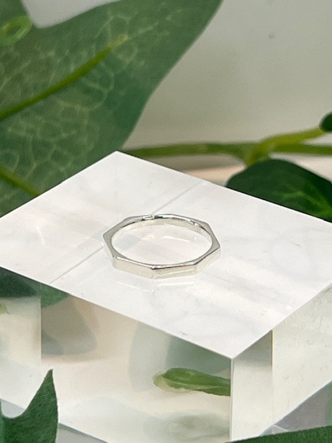 オクタゴンピンキーリング