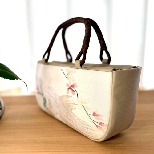 【新品】日本製 小川　和装バッグ 木製ハンドル 花柄 ベージュ トートバッグ 中トートバッグ すずはな 鈴花 藍 生成り トートバッグ レディース