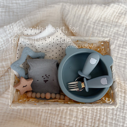 出産祝い　選べるデザインˎˊ˗ ‎くまさん食器セット・スタイ・歯固め・靴下・おしゃぶりホルダー　名入れ　女の子・男の子　 3枚目の画像