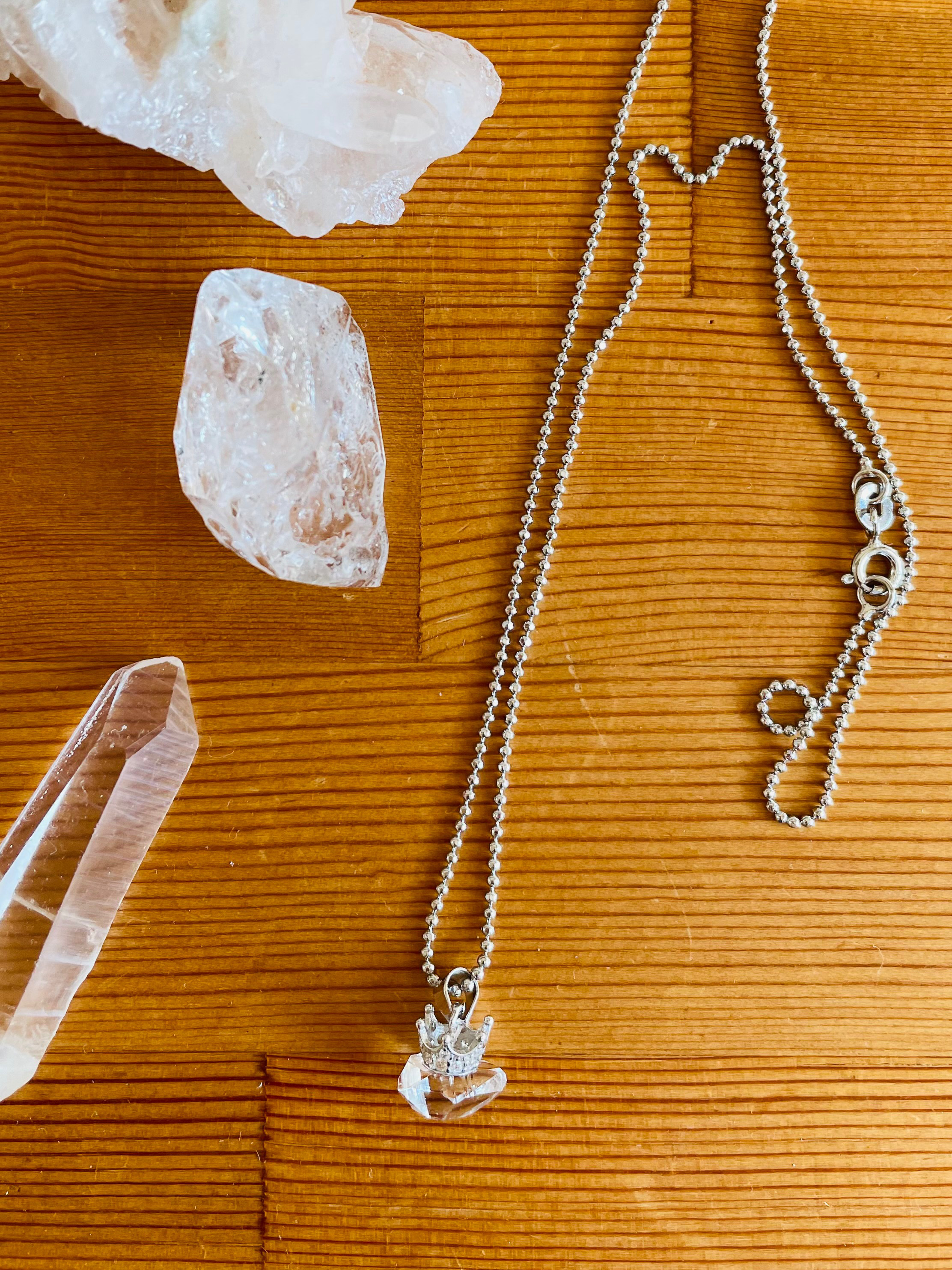 ハーキマーダイヤモンドのペンダント