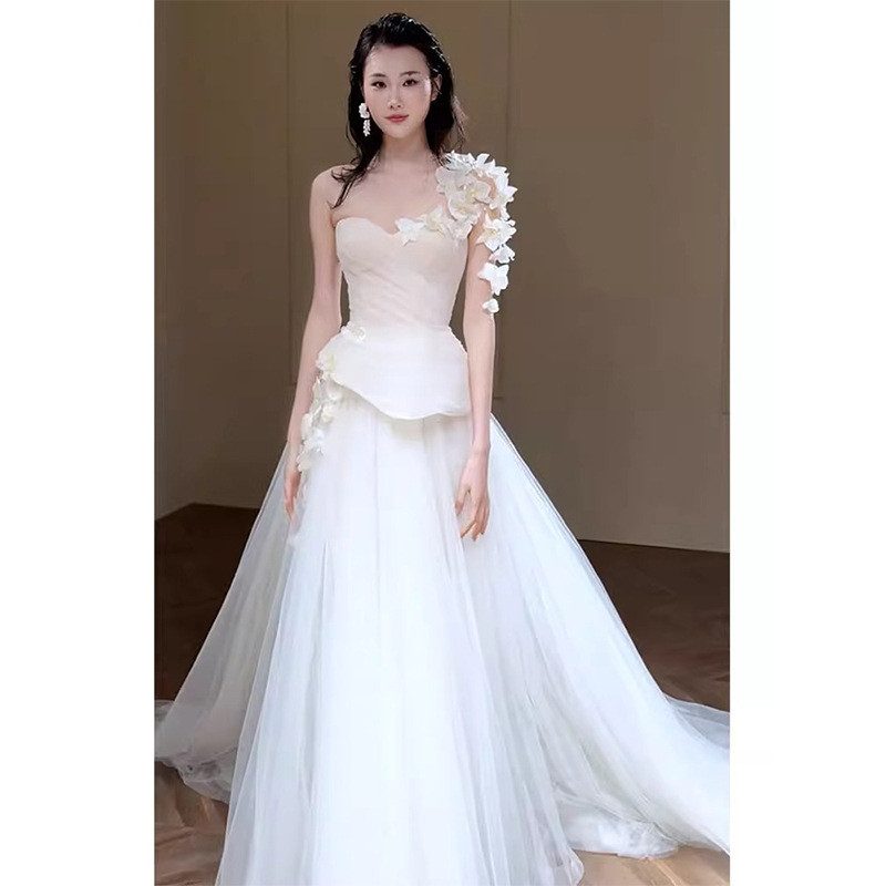 高級感 白 黒 花 裾引き ウェディングドレス 韓国風 結婚式 パーティー 誕生日 披露宴 二次会 前撮り HL1386