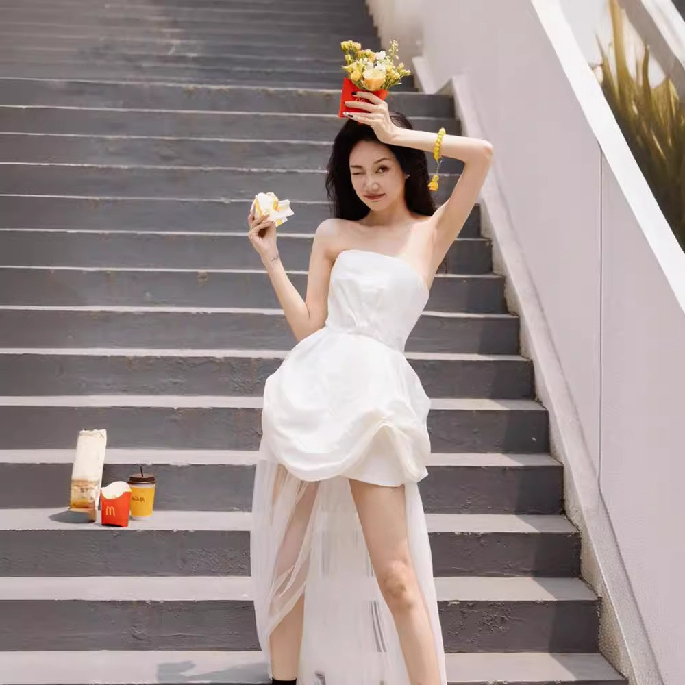 高級感 白 黒 オフショルダー 裾引き ウェディングドレス 韓国風 結婚式 誕生日 披露宴 二次会 前撮り HL1387