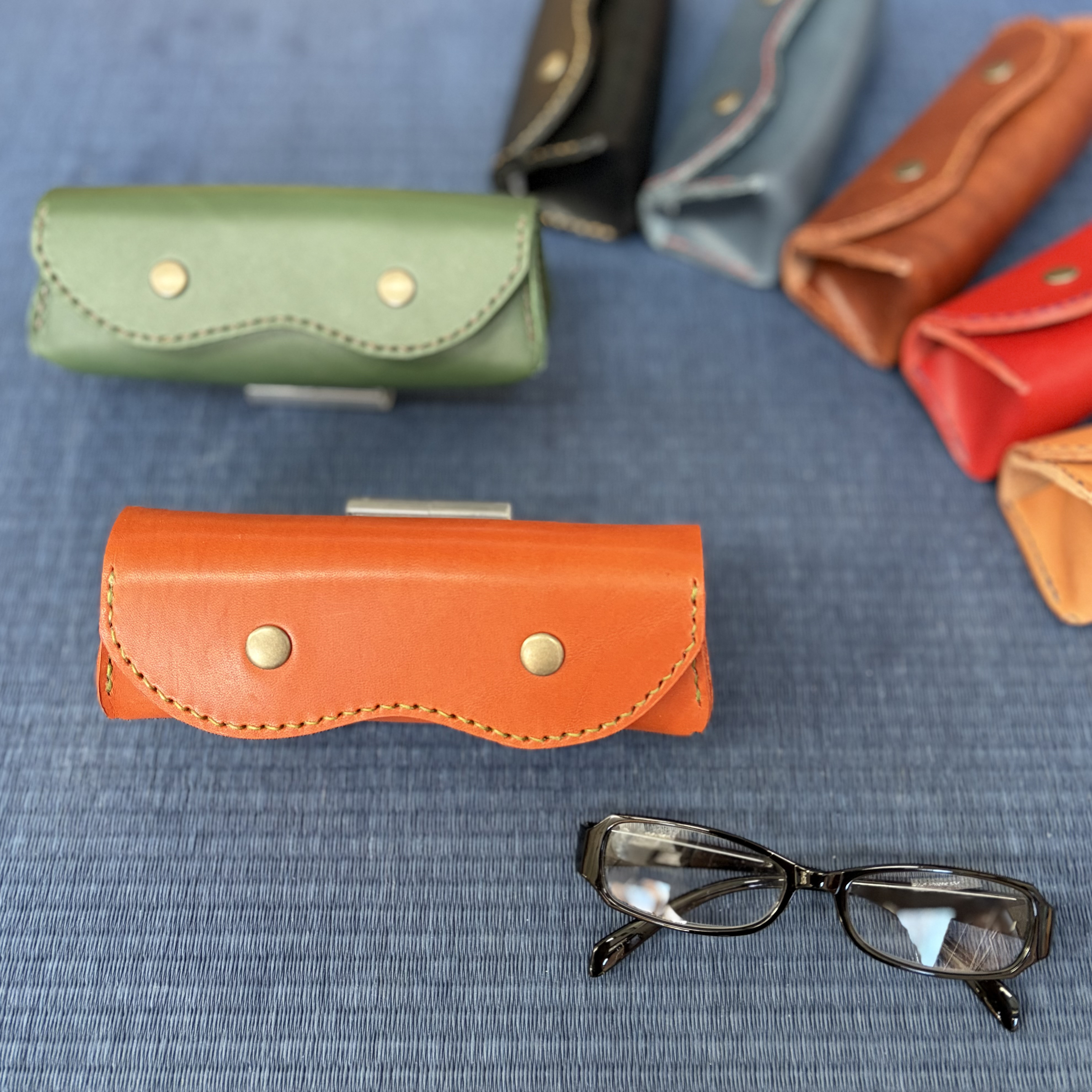 【全７色】マグネットメガネケース　眼鏡　栃木レザー