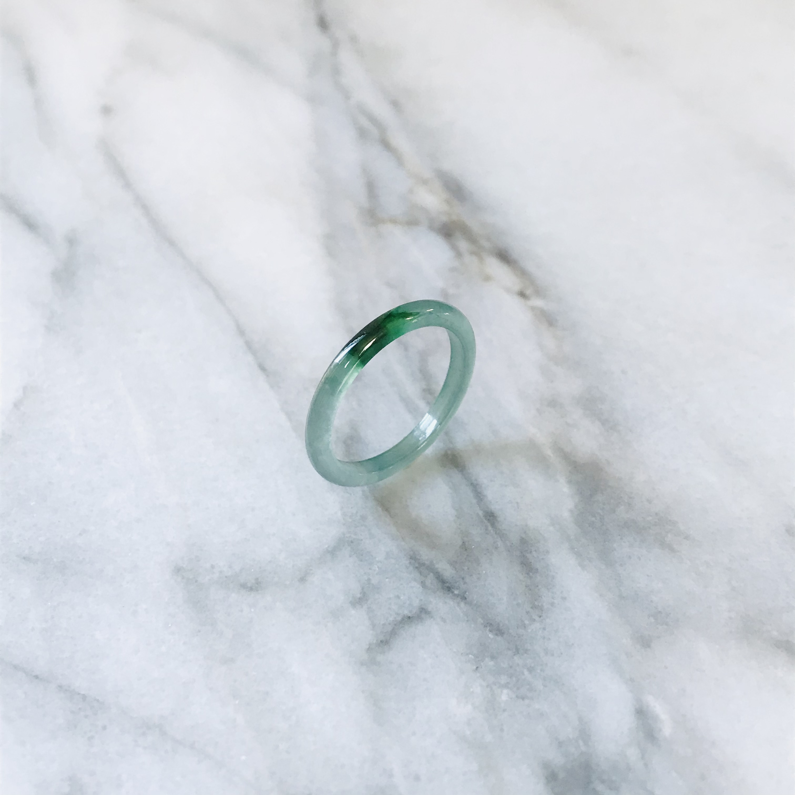 [R340-0015］ ジェイド　JADE ヒスイ　本翡翠　くりぬき　リング　天然石　一点物　グアテマラ産　16号　指輪