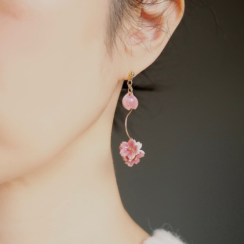 夜桜｜ひらり揺れる八重桜ピアス/イヤリング サージカルステンレス