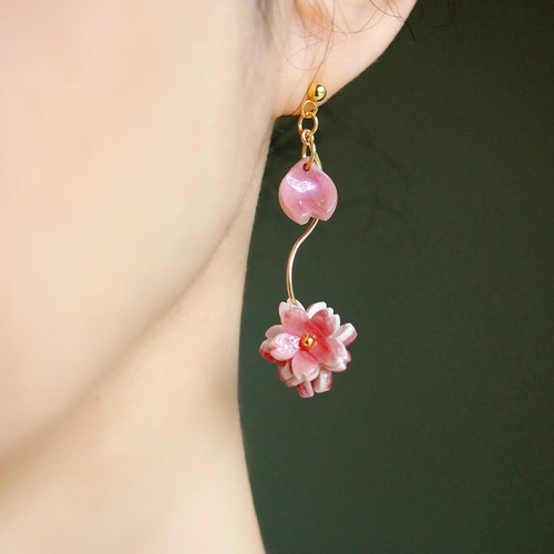 夜桜｜ひらり揺れる八重桜ピアス/イヤリング サージカルステンレス