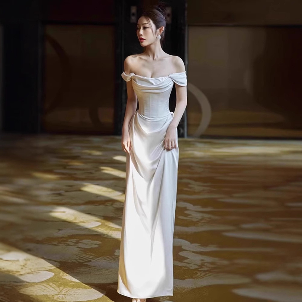 高級感 白 サテン オフショルダー ウェディングドレス シンプル 韓国風 花嫁 披露宴 二次会 前撮り HL1396
