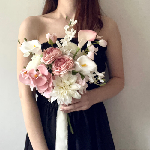 ⌘淡色ピンク×ホワイト⌘カラーリリィ 胡蝶蘭 小さめ ウェディング