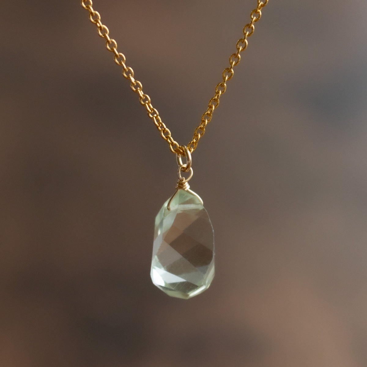 ✨2月誕生石✨ グリーンアメジスト＜ツイスト・ブリオレット＞のペンダント（K14GF）