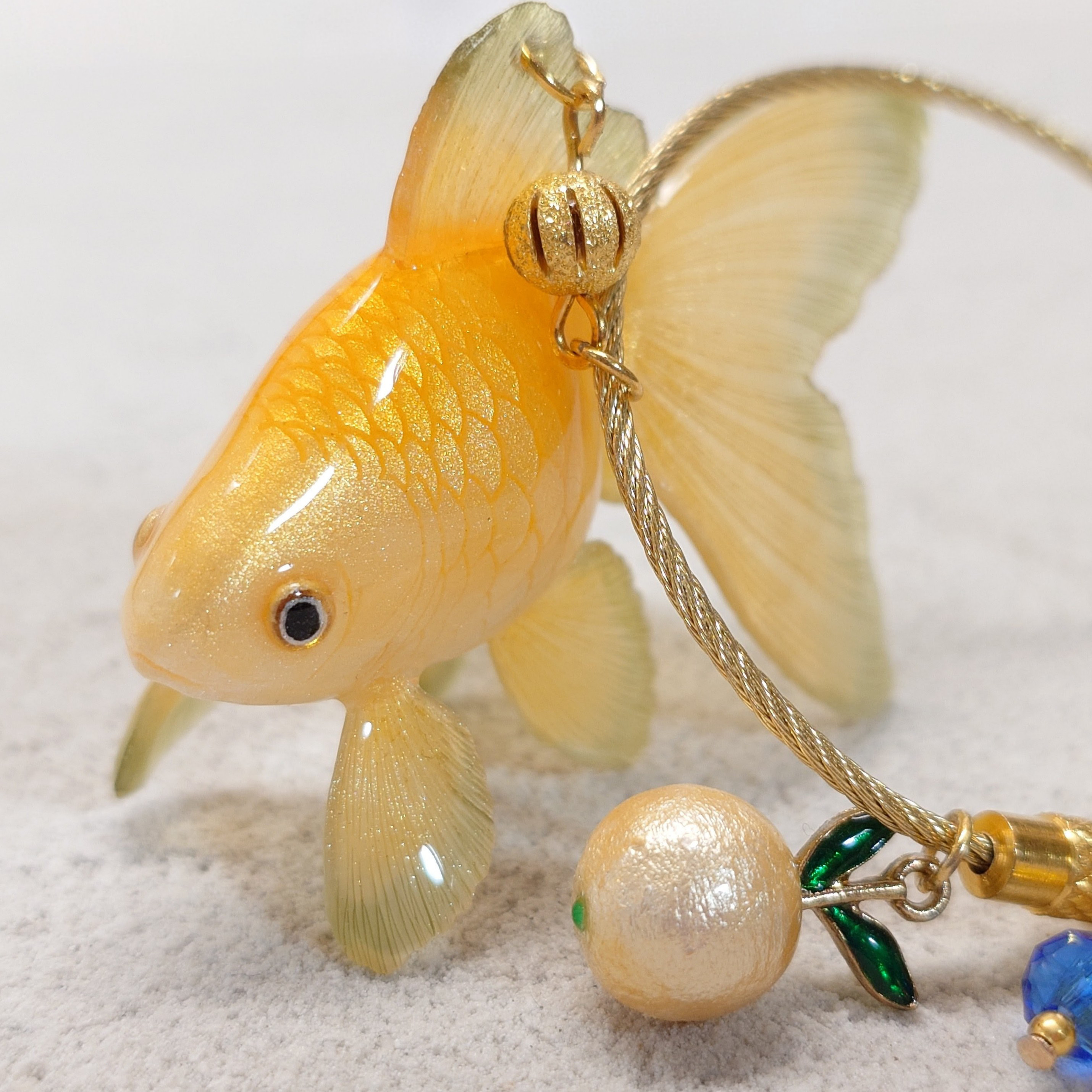 金魚のバッグチャーム（ゆず）