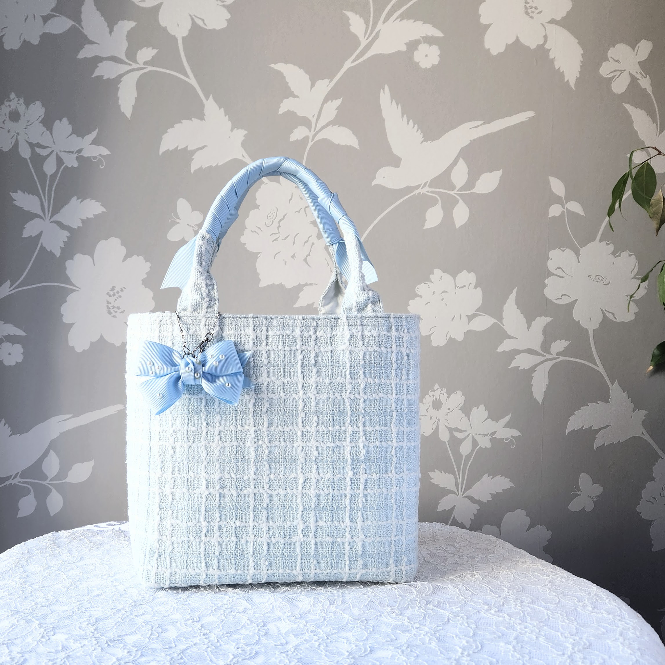 軽やかで品のある大人の為のツイードトートバッグ