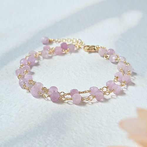 選べる金具◎桜色 クンツァイトの2連シンプルブレスレット 桜 花びら
