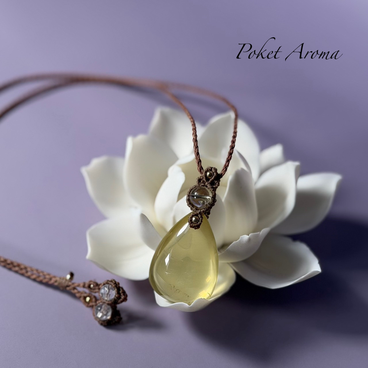 『果雫』レモンクォーツとレインボーアイリスクォーツのマクラメペンダントネックレス