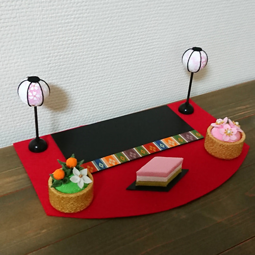 【美品】ひな祭り 豪華雛道具一式セット（点灯確認済み雪洞・桜橘・菱餅など）※人形なし 楽天市場】雛人形小道具 ひな道具 ミニ 桜橘 菱餅 雪洞 高さ3cm 道具