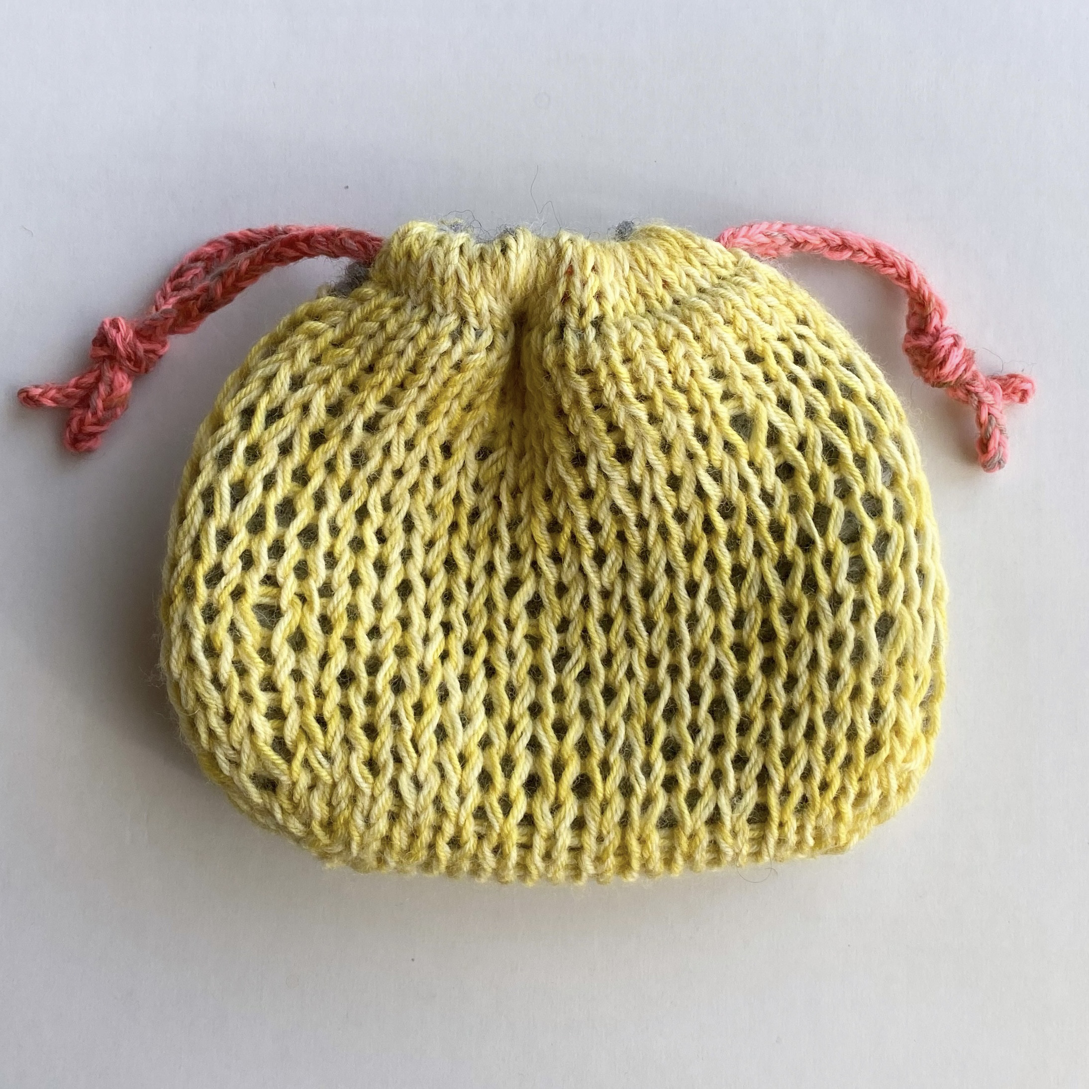 梨。/   手編みの巾着　no.239 4,756円