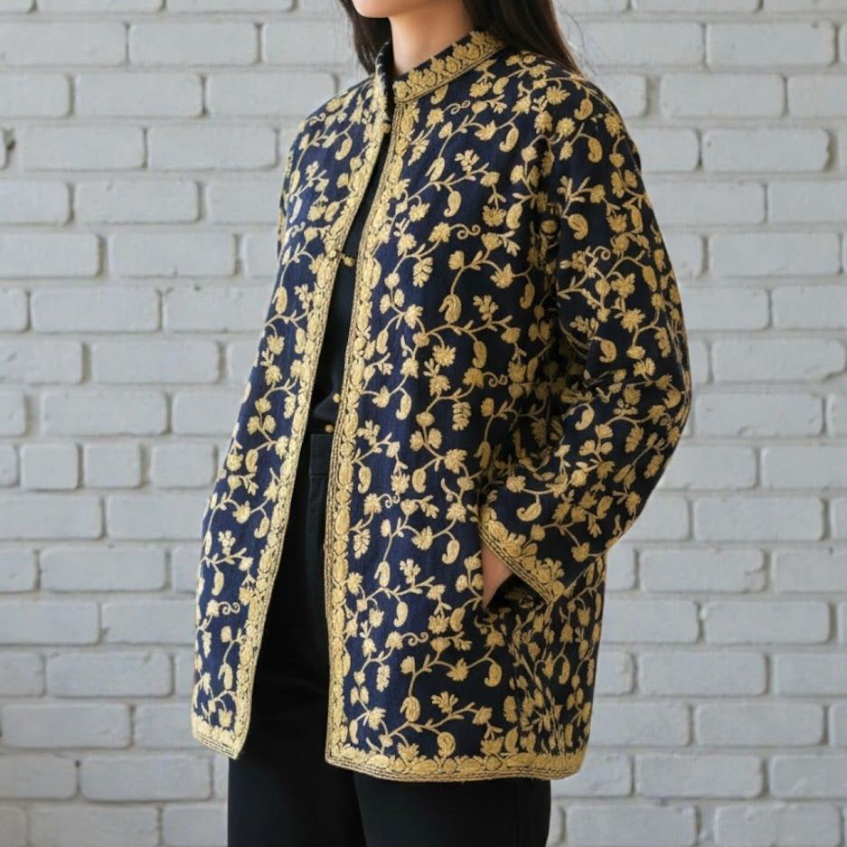 メリノウール シルク刺繍 ジャケット 手刺繍 ハンドメイド 一点物 伝統文様 高級アウター 上質 光沢 贅沢 深み