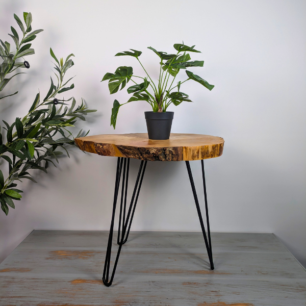 ルミナ・サイドテーブル（オーバル）