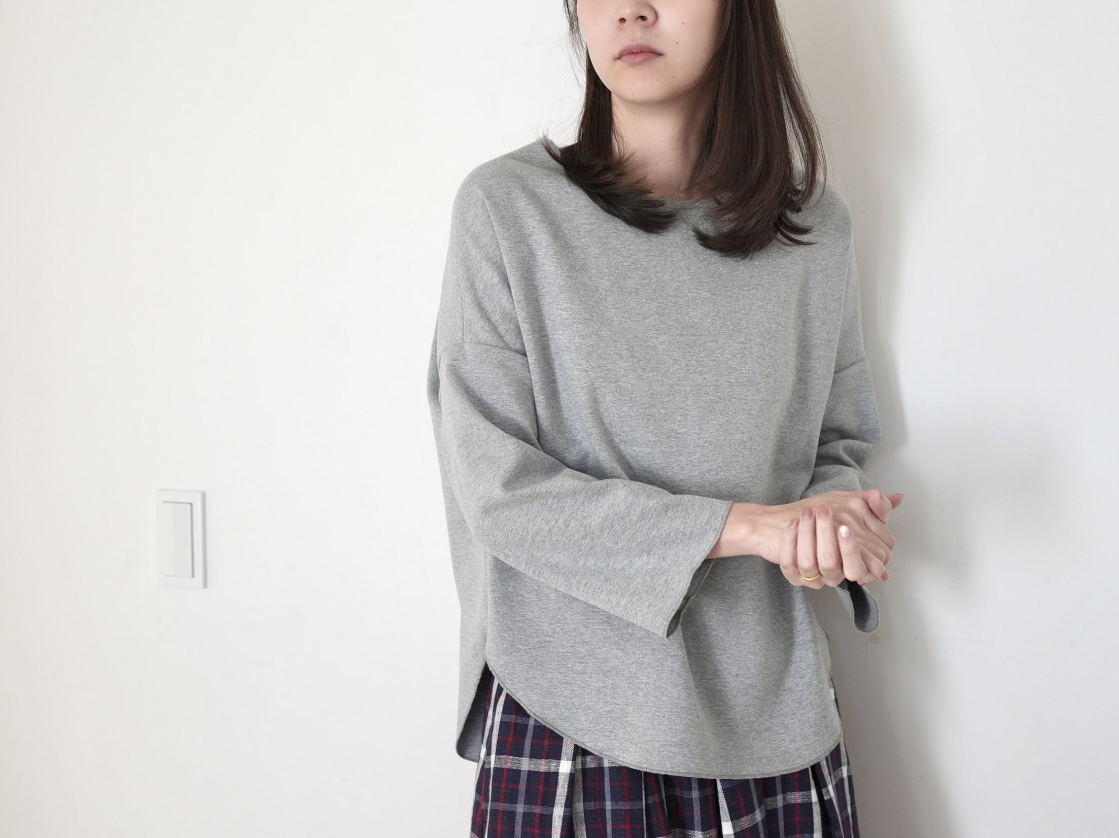 シンプルなカットソーのトップス❣️グレー No.378