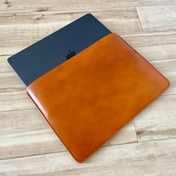 本革PCケース　MacBook｜手縫い×姫路レザー　　キャメル 手縫い】MacBookケース 姫路レザー キャメル 気分を上げるアイテムを