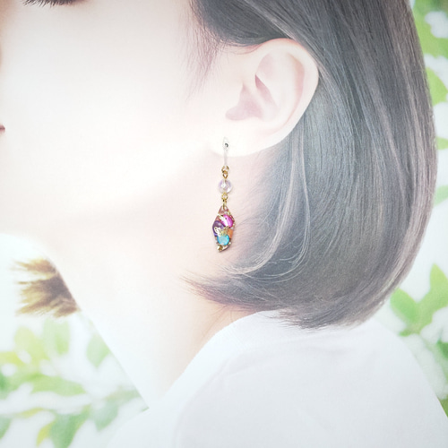 No.1251-B カラフル☆さざれ石☆レジン☆ピアス・イヤリング(鉱石型