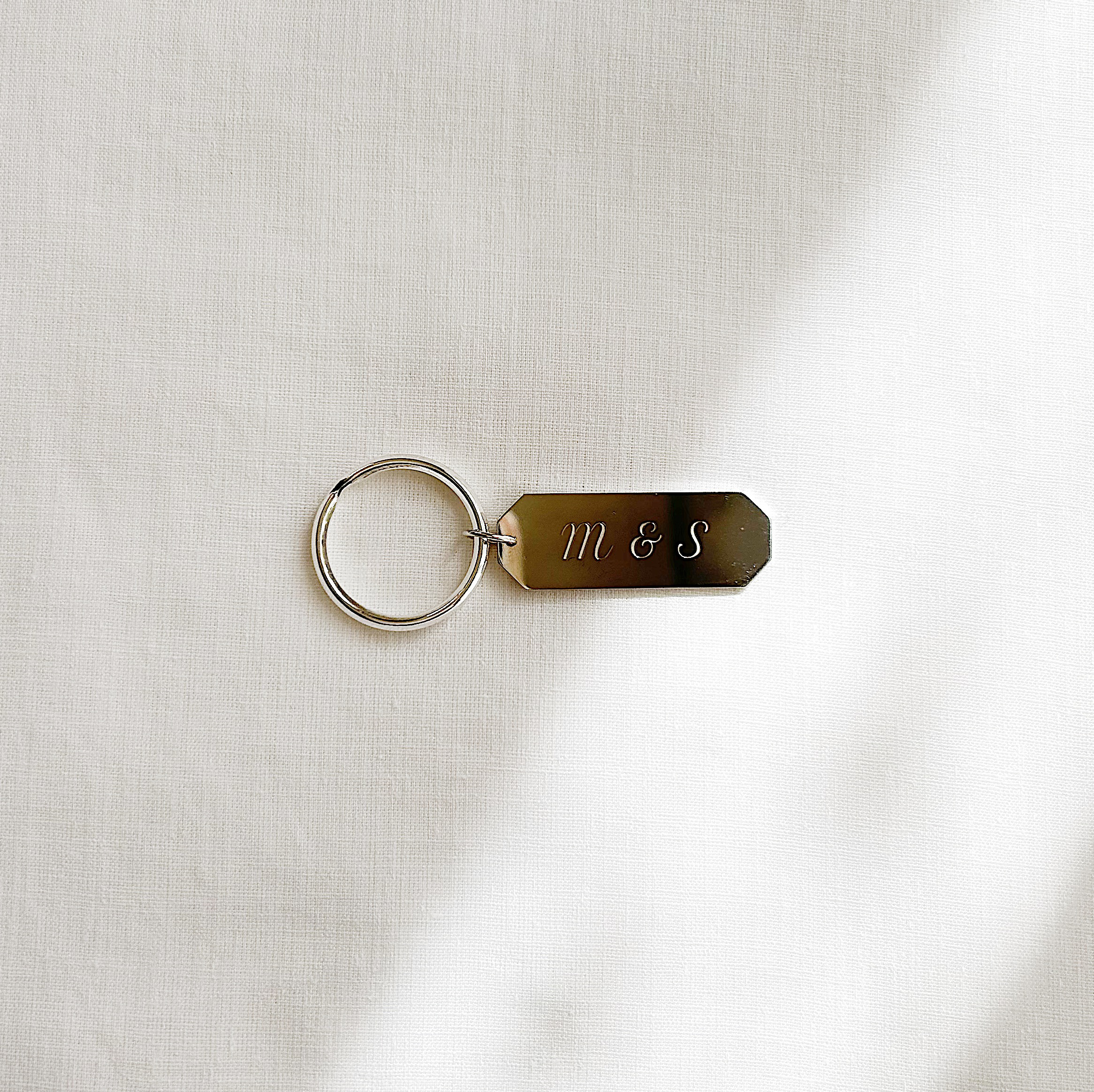 SILVER925 名入れキーホルダー / 八角 / お好きな文字を刻印します / イニシャル　出産記念　誕生日　成人祝