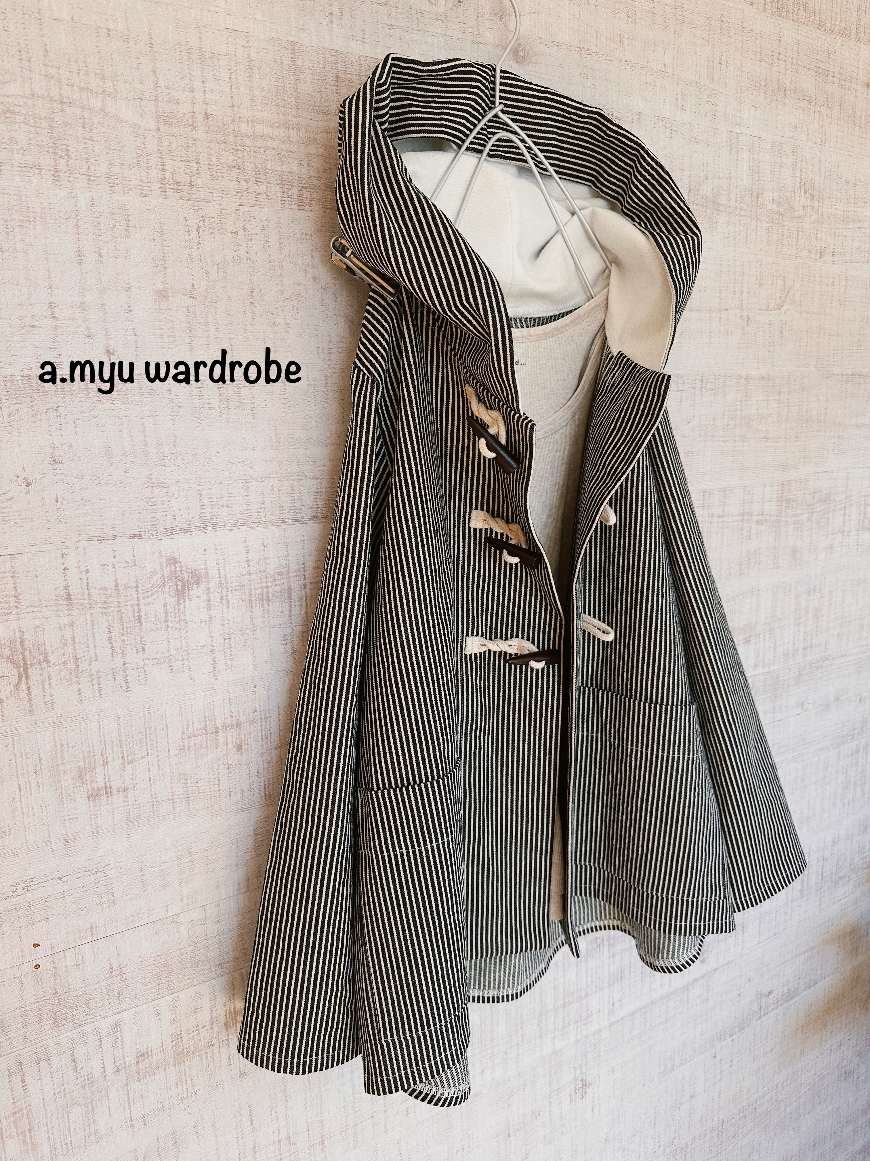 a.myu ヒッコリー黒✖️オフホワイトさらっと羽織れるダッフルコート