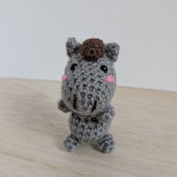 あみぐるみ ちびねこ 猫 グレー ひげひげ ストラップ ハンドメイド