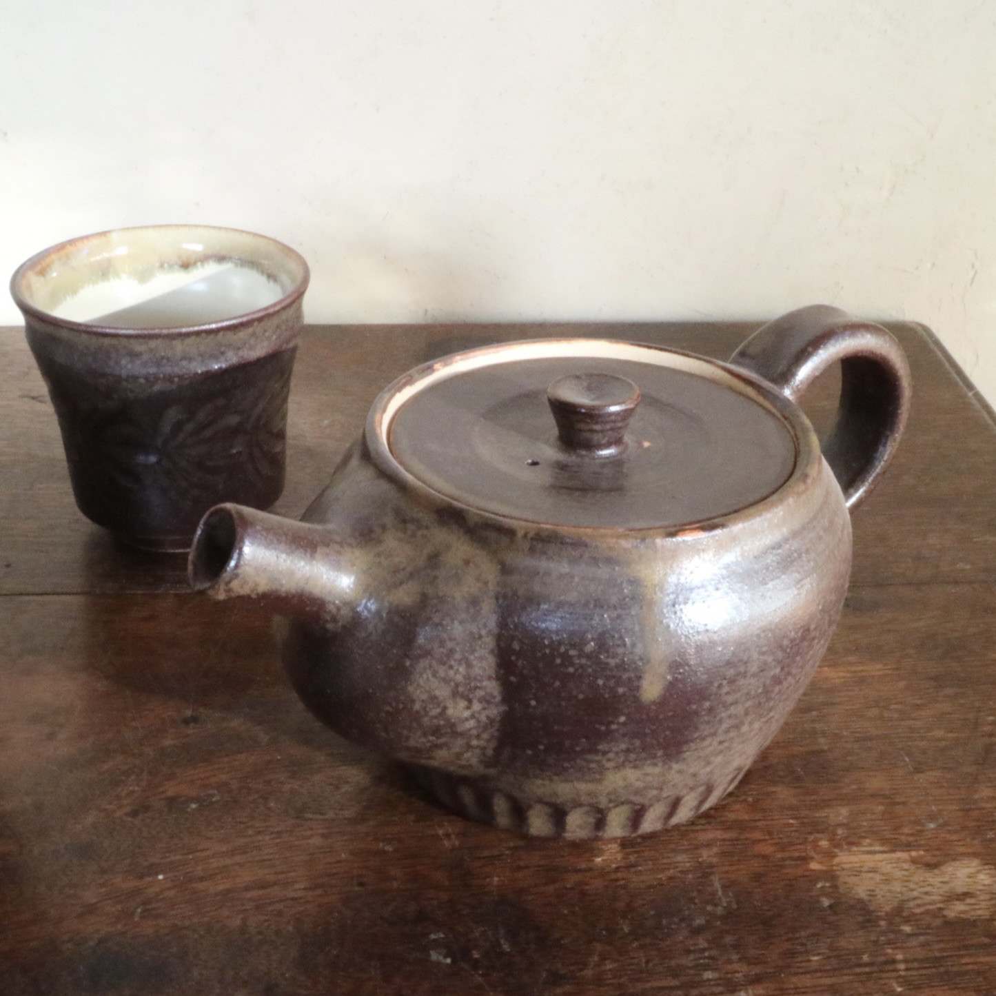 萩焼　茶器揃え　Tea sets　陶器の急須と湯呑み