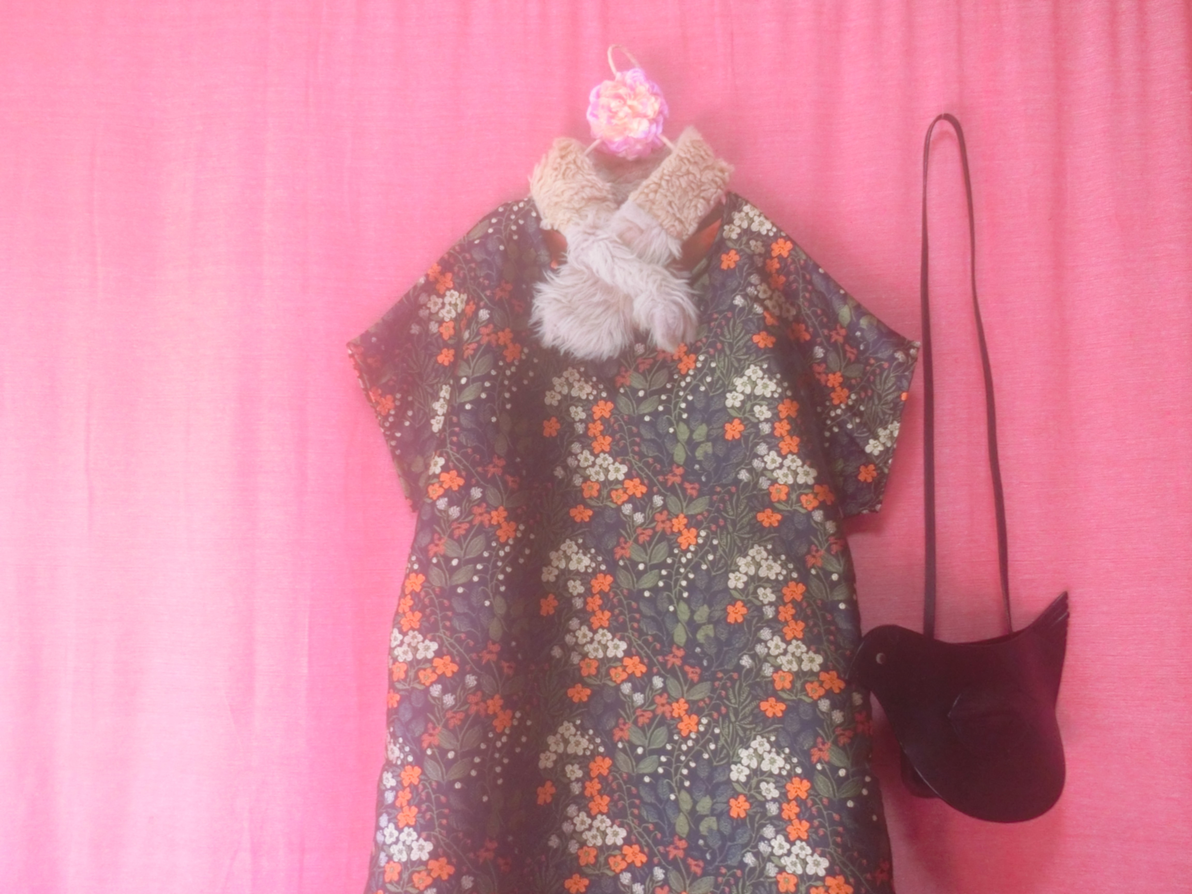 【重ね着】ボタニカル半袖ワンピース  navy