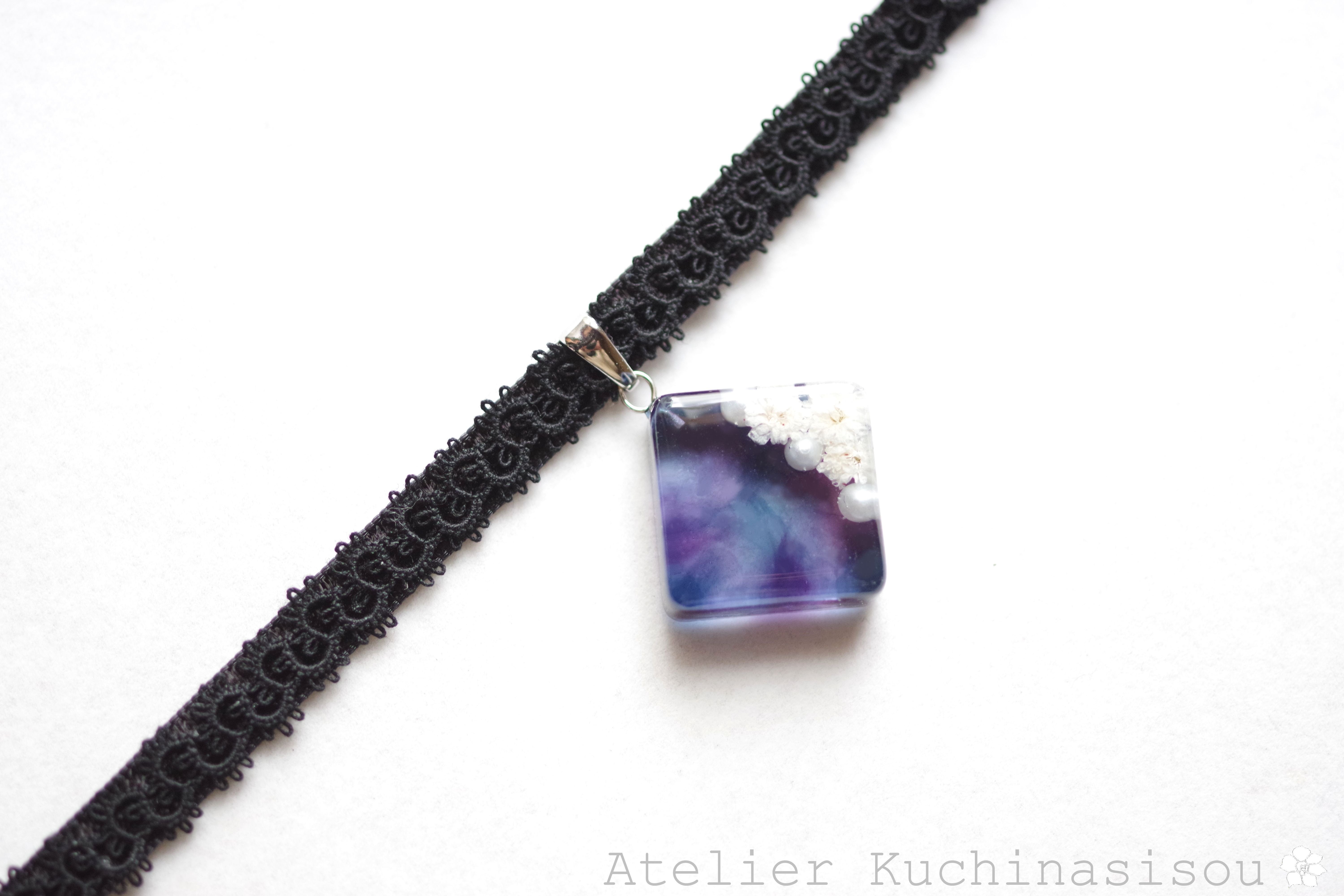 【受注製作】レジンアート　スクエアモチーフとタティングレースとベルベットリボンのチョーカー〈いつか明ける空〉