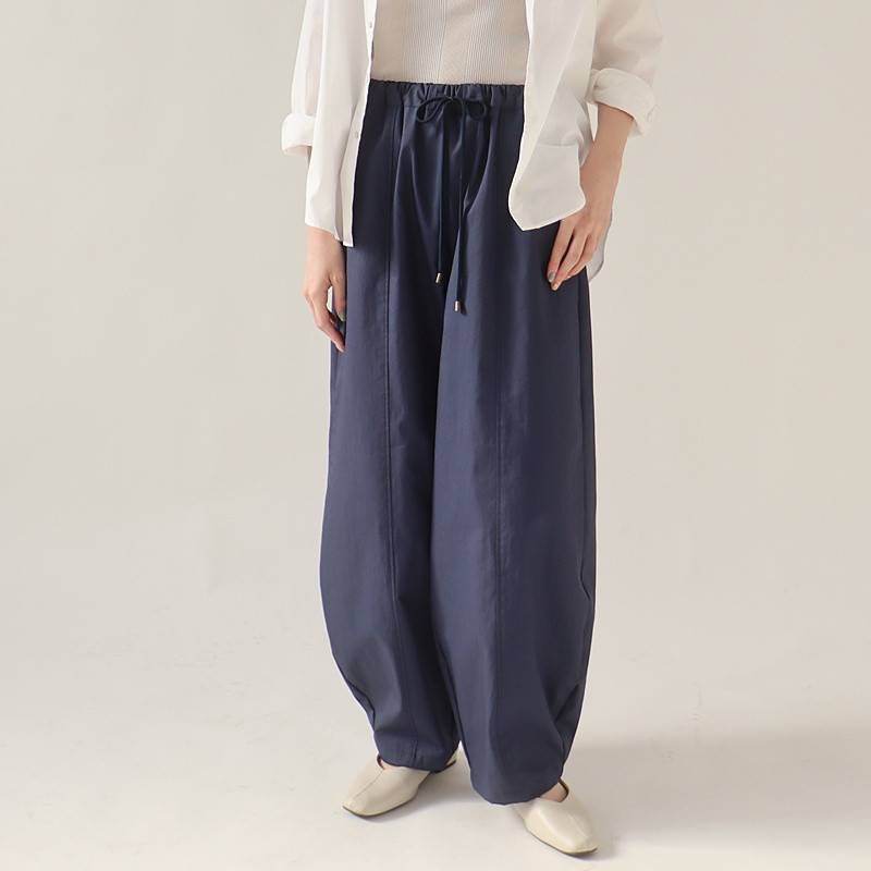 カーヴィパンツ