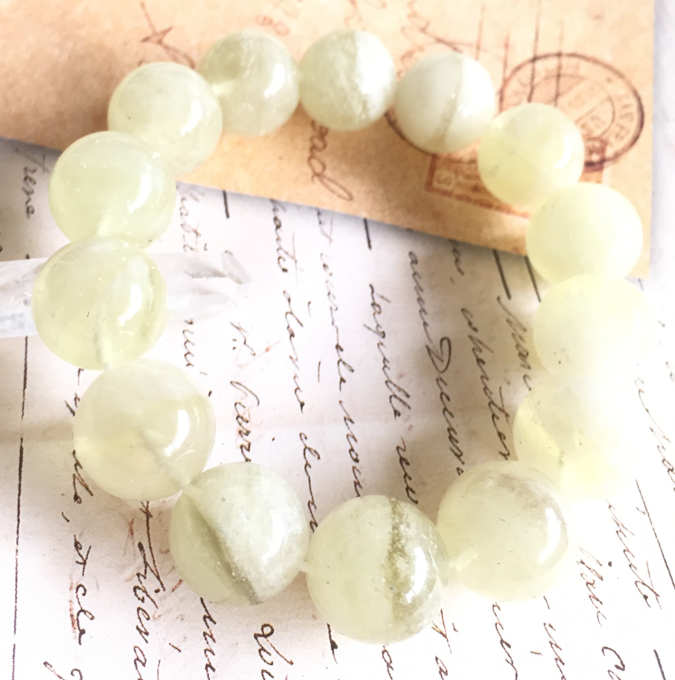 古の光と太陽、惑星の記憶✴︎軸を整え、気を通す✴︎急速な癒しと浄化、変容の波✴︎コロンと可愛い大粒✴︎リビアングラス