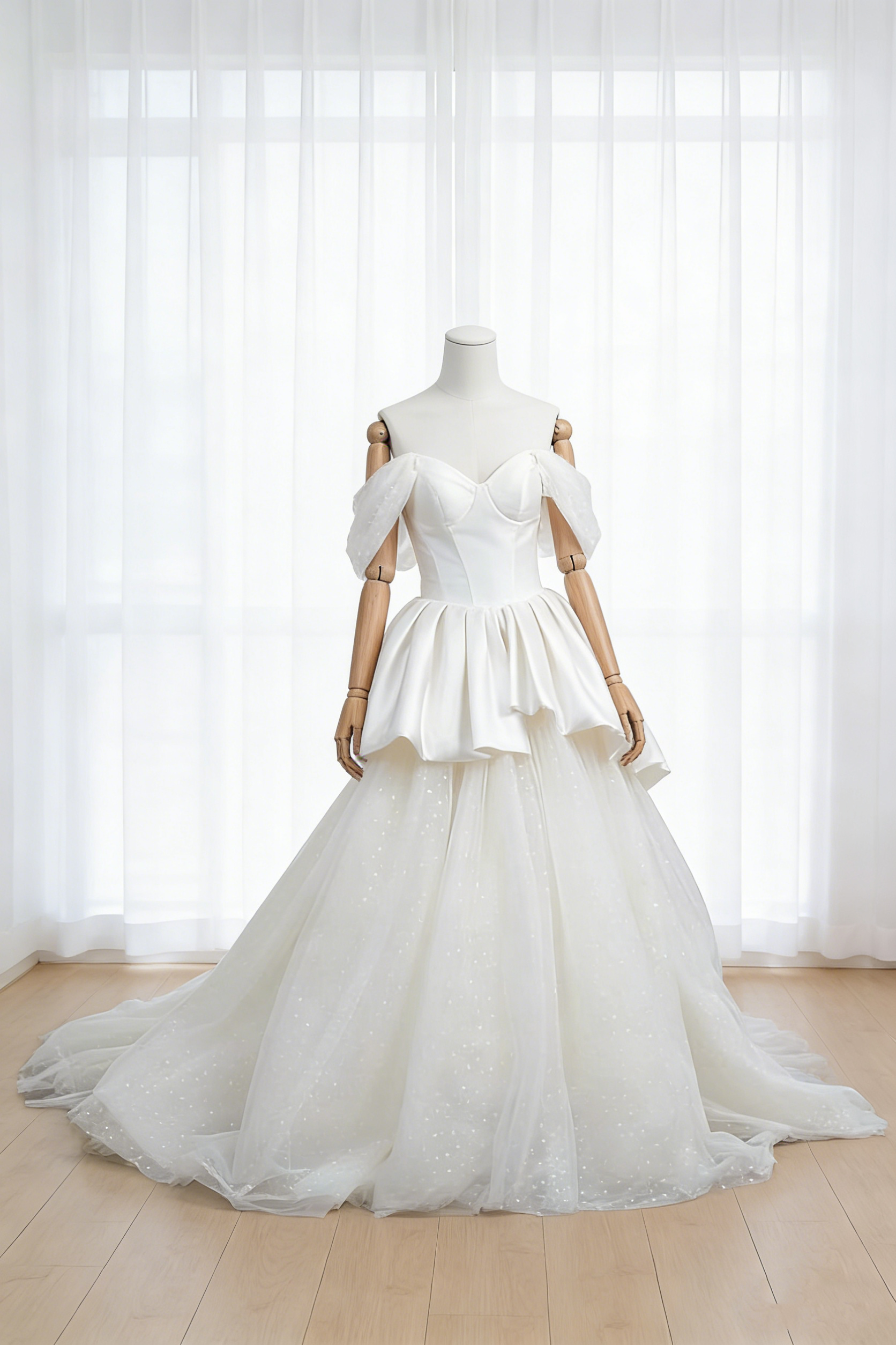 送料無料！ウェディングドレス オフショルダー チュールスカート ふっくら柔らかなバックリボン 編み上げ アシンメトリード