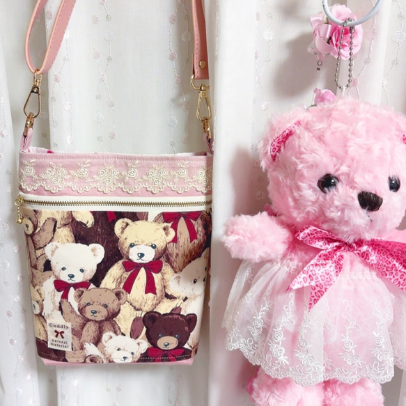 くまちゃんのぬいぐるみ柄 ショルダーバッグ スマホショルダー ミニ